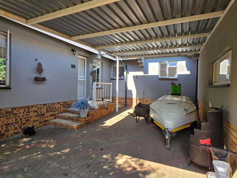 3 Bedroom Property for Sale in Vaalpark Free State